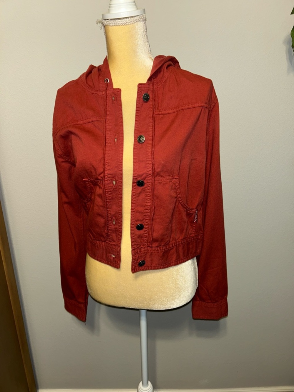 NEW Hard Tail Forever Women's Hooded Button-Front Cropped Jacket Rust Red Sz M